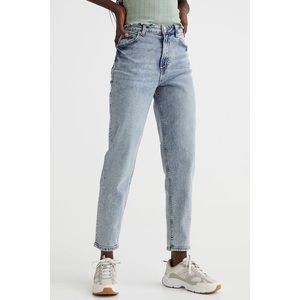 H&M “Mom Jeans”
